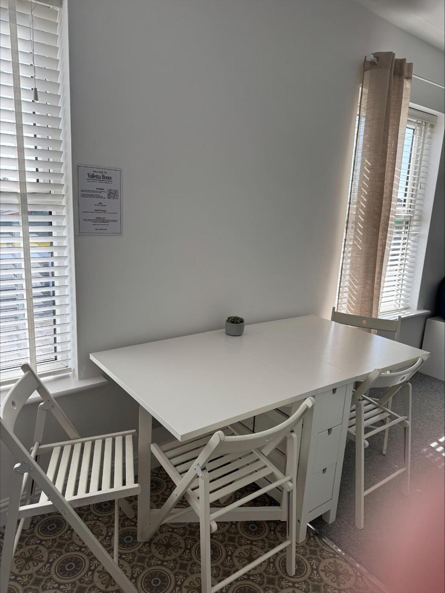Valletta House Holiday Apartments Скегнесс Экстерьер фото